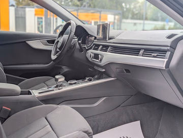 Audi A4 35 TFSI S line NAVI. LED. PDC. 18 ZOLL Vorschaubild 9