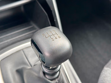 Peugeot 2008 AHK. Kamera. PDC. LED. Klima Vorschaubild 13