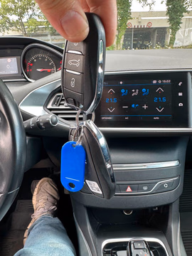 Peugeot 308 Allure NAVI. KAMERA. AUTOMATIK. KEYLESS Vorschaubild 18