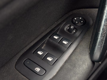 Peugeot 308 SW Allure NAVI. AHK. KAMERA. LED Vorschaubild 14