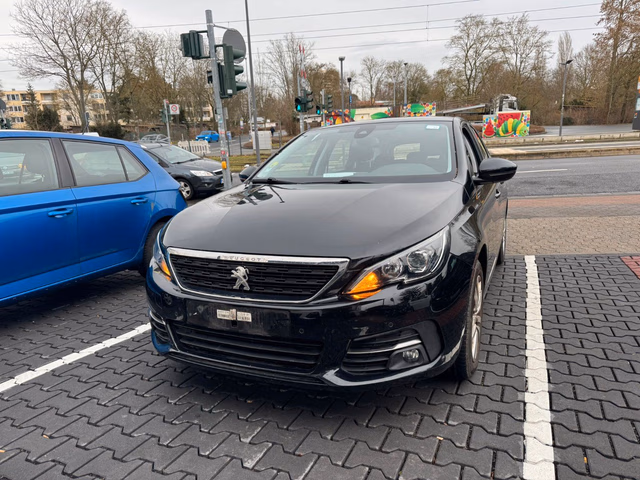 Peugeot 308 SW Active Pack AUT. NAVI. ACC Baujahr 2021 (135.733 km, Diesel, 131 PS) - Gebrauchtwagen bei Autohaus Dörrschuck Mainz