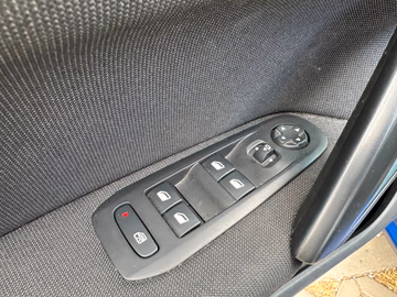 Peugeot 308 Allure NAVI. KAMERA. AUTOMATIK. KEYLESS Vorschaubild 13