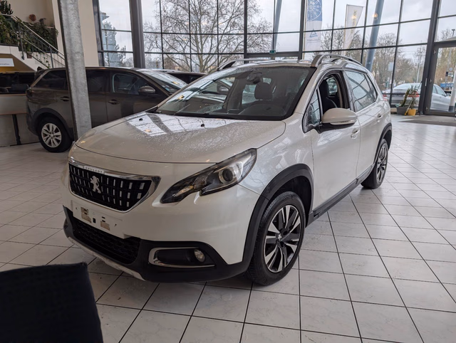 Peugeot 2008 Allure AUTOMATIK NAVI KAMERA TEMPOMAT Baujahr 2018 (87.998 km, Benzin, 110 PS) - Gebrauchtwagen bei Autohaus Dörrschuck Mainz