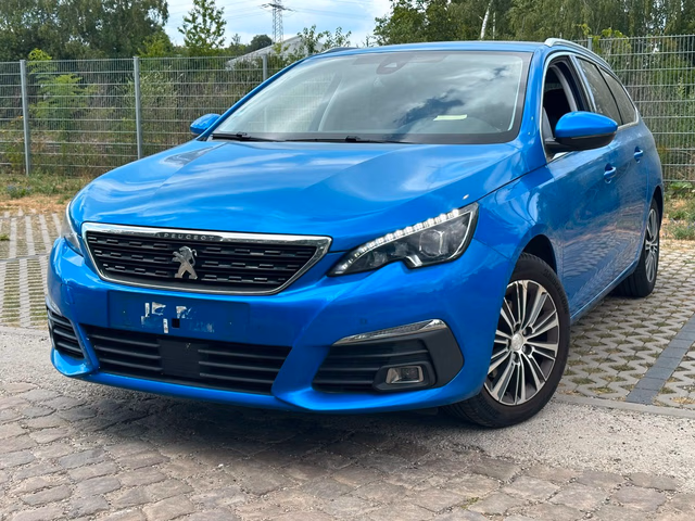 Peugeot 308 SW Allure Pack NAVI. Kamera. LED. Keyless Baujahr 2020 (101.900 km, Benzin, 131 PS) - Gebrauchtwagen bei Autohaus Dörrschuck Mainz