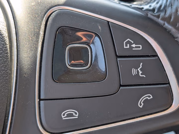 Mercedes-Benz E 350 d T-Modell AMG Line NAVI. AHK. KAMERA. SHZ Vorschaubild 28