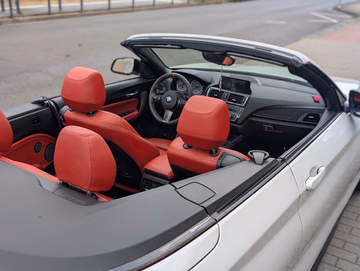 BMW M235 i  Cabrio Schaltwippen. Navi. RFK. Leder. Vorschaubild 9