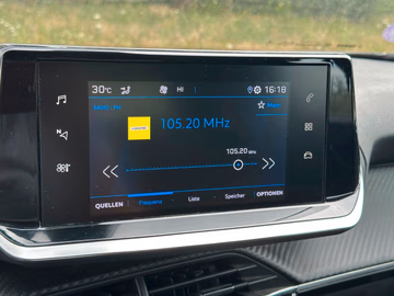 Peugeot 2008 AHK. Kamera. PDC. LED. Klima Vorschaubild 15