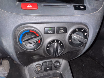 Kia Rio High Grade KLIMA. ESP. LEDER. EL.FH Vorschaubild 6