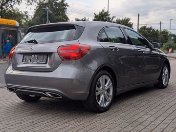 Mercedes-Benz A 200 d Urban PANO. NAVI. Kamera. LED Vorschaubild 5