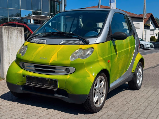 Smart fortwo passion CABRIO. KLIMA. AUTOMATIK. ALU - Foto 1 von 11 - Autohaus Dörrschuck Mainz