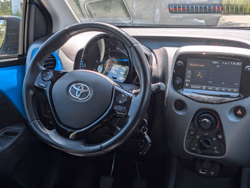 Toyota Aygo x-play Team D Kamera. BT. CarPlay. LED Vorschaubild 11