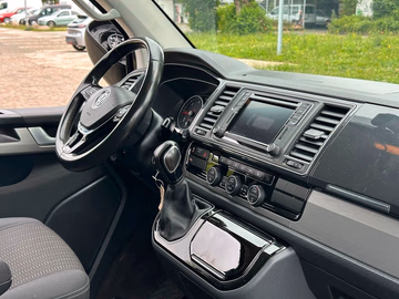 Volkswagen T6 Multivan Comfortline AHK. SHZ. NAVI. Kamera Vorschaubild 16