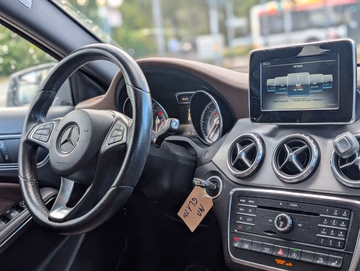Mercedes-Benz GLA 220 d 4Matic Urban*LEDER*PANORAMA*NAVI Vorschaubild 10