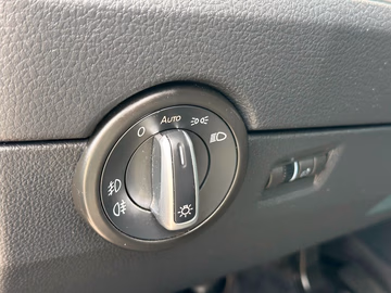 Volkswagen T6 Multivan Comfortline AHK. SHZ. NAVI. Kamera Vorschaubild 10