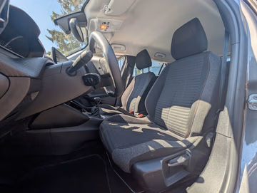 Peugeot 2008 Active Pack PDC. KLIMAAUT. BT. 16 ALU Vorschaubild 7