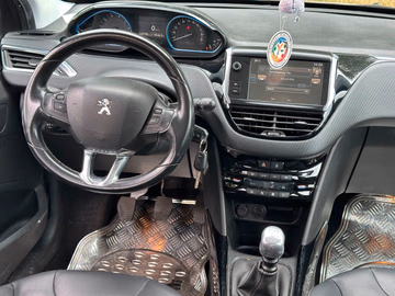 Peugeot 2008 Active PANO.NAVI.SHZ.BT Vorschaubild 7