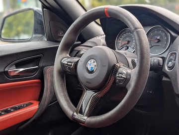 BMW M235 i  Cabrio Schaltwippen. Navi. RFK. Leder. Vorschaubild 19
