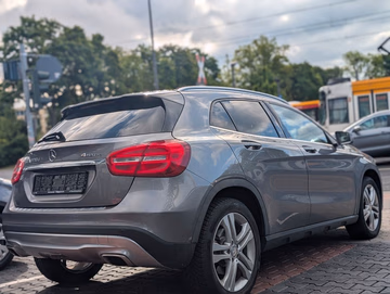 Mercedes-Benz GLA 220 d 4Matic Urban*LEDER*PANORAMA*NAVI Vorschaubild 5