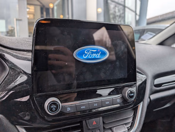 Ford Fiesta Cool&Connect PDC SPUR KLIMA TEMPO DAB Vorschaubild 6