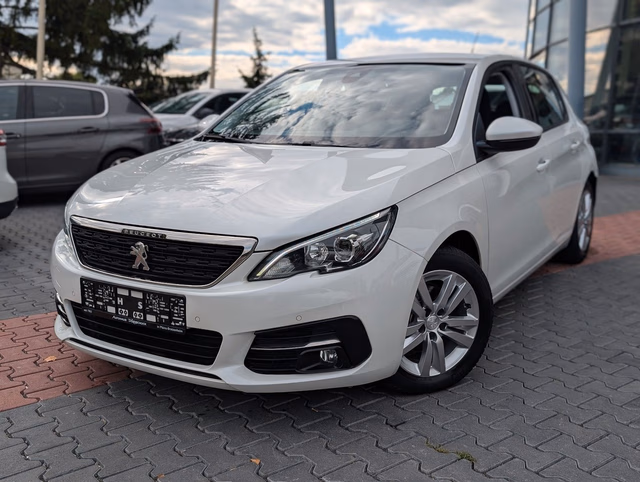 Peugeot 308 Active *PDC*CarPlay*NAVI* Baujahr 2018 (69.650 km, Benzin, 131 PS) - Gebrauchtwagen bei Autohaus Dörrschuck Mainz
