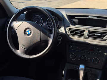 BMW X1 xDrive18d Aut. 4x4. SHZ. PDC. Klima Vorschaubild 8