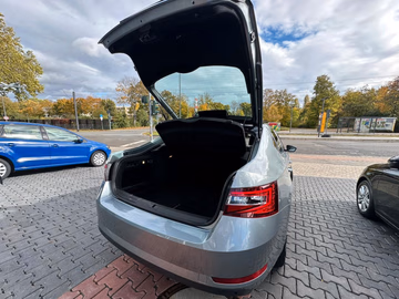 Skoda Superb Ambition *DSG*AHK schwenkbar*NAVI*XENON Vorschaubild 6