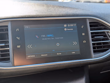 Peugeot 308 SW 1.5 Blue-HDi Active Business Automatik Vorschaubild 16