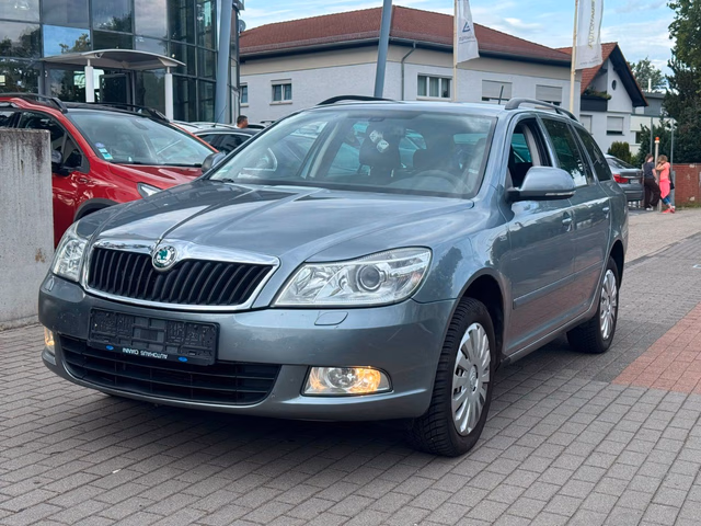Skoda Octavia Combi Family 4x4. SHZ. PDF. GRA Baujahr 2012 (215.275 km, Benzin, 152 PS) - Gebrauchtwagen bei Autohaus Dörrschuck Mainz