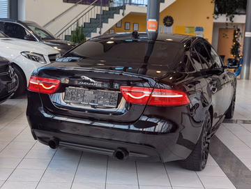 Jaguar XE 25t R-Sport AWD KAMERA Sitzheiz. PANORAMA Vorschaubild 6