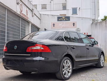 Skoda Superb Elegance DSG. NAVI. XENON. SHZ Vorschaubild 5