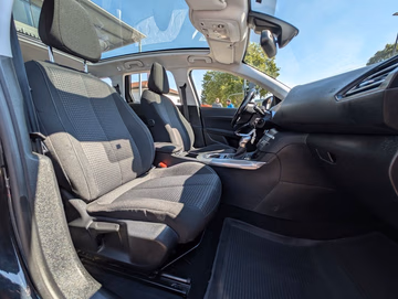 Peugeot 308 SW 1.5 Blue-HDi Active Business Automatik Vorschaubild 8