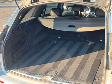 Mercedes-Benz E 220 d T AMG Line 360°. NAVI. LED. SHZ Vorschaubild 7
