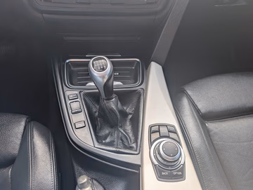 BMW 318d GT Sport-Leder. NAVI. Kamera. PDC. Xenon Vorschaubild 12