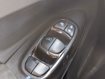 Nissan Juke Nismo RS 4x4 Navi. Temp. RFK. BT. Touch Vorschaubild 11