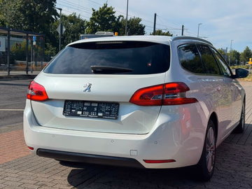 Peugeot 308 Allure PANO. NAVI. Kamera. Keyless Vorschaubild 5