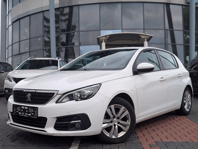 Peugeot 308 Active Pack NAVI. PDC. XENON. KLIMAAUT Baujahr 2021 (50.998 km, Benzin, 110 PS) - Gebrauchtwagen bei Autohaus Dörrschuck Mainz
