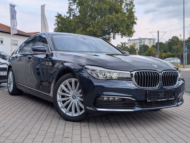 BMW 725d G11 Massage. Kamera. NAVI. 4-Zonen-Klima - Foto 1 von 41 - Autohaus Dörrschuck Mainz