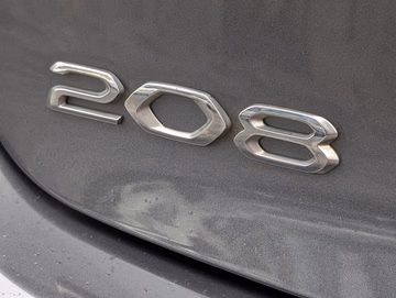 Peugeot 208 Allure LED. AUTOM.KLIMA. TEMPOMAT. PDC Vorschaubild 5