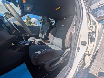 Nissan Juke Nismo RS 4x4 Navi. Temp. RFK. BT. Touch Vorschaubild 6