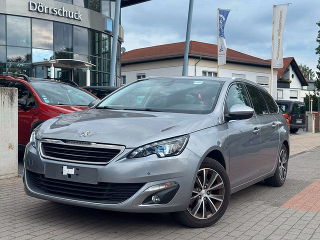 Peugeot 308 SW Allure NAVI. AHK. KAMERA. LED Baujahr 2017 (116.600 km, Benzin, 131 PS) - Gebrauchtwagen bei Autohaus Dörrschuck Mainz