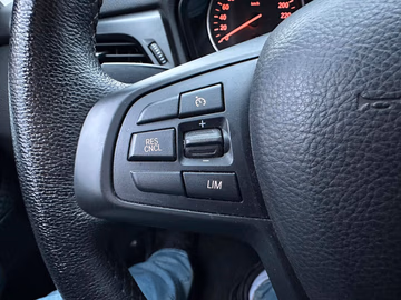 BMW 216d Active Tourer Advantage NAVI. PDC. AUTOM Vorschaubild 21