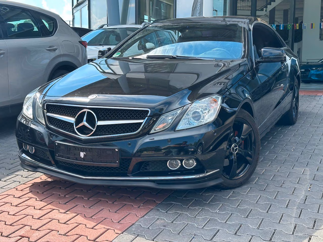 Mercedes-Benz E 200 Coupé SHZ. LEDER. PDC. ALU Baujahr 2010 (145.300 km, Benzin, 184 PS) - Gebrauchtwagen bei Autohaus Dörrschuck Mainz