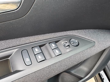 Peugeot 3008 Active NAVI. KAMERA. EAT8. DIGITAL Vorschaubild 13