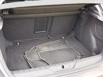 Peugeot 308 Allure Pack EAT8. NAVI. LED. ACC. Kamera Vorschaubild 13