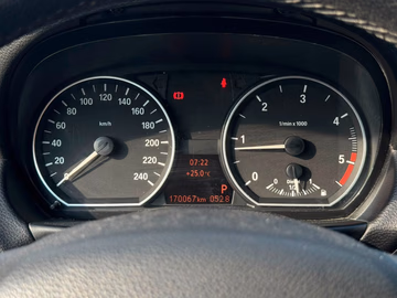 BMW 118d Advantage AUT. XENON. SHZ. PDC Vorschaubild 9