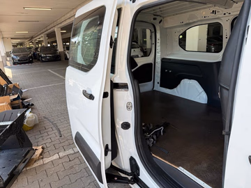 Peugeot Partner Pro L2 Vorschaubild 9