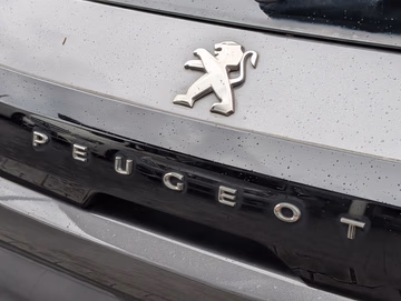 Peugeot 208 Allure LED. AUTOM.KLIMA. TEMPOMAT. PDC Vorschaubild 6