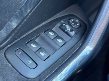 Peugeot 2008 Allure PureTech. NAVI. KAMERA. AUTOMATIK Vorschaubild 8