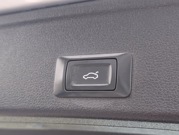 Audi A4 Avant quattro S tronic. NAVI. SHZ. LED Vorschaubild 10