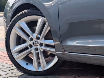 Skoda Rapid Spaceback Ambition AHK. SHZ. PDC. DAB Vorschaubild 9